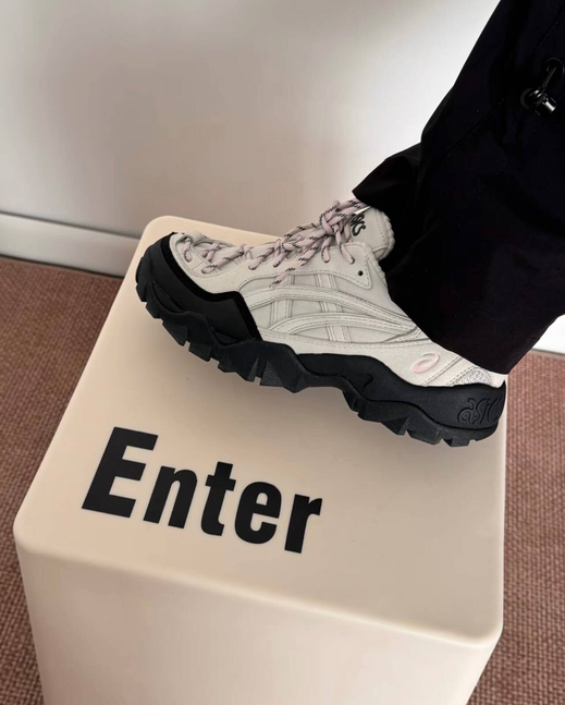 ASICS Gel Pickax Oyster Grey
