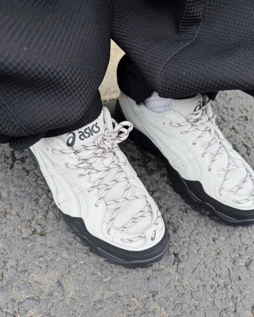 ASICS Gel Pickax Oyster Grey