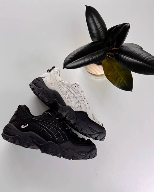 ASICS Gel Pickax 'Triple Black'