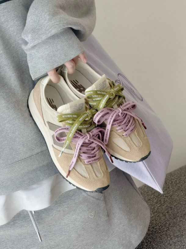 New Balance 471 Brown