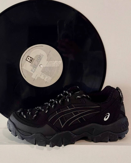 ASICS Gel Pickax 'Triple Black'