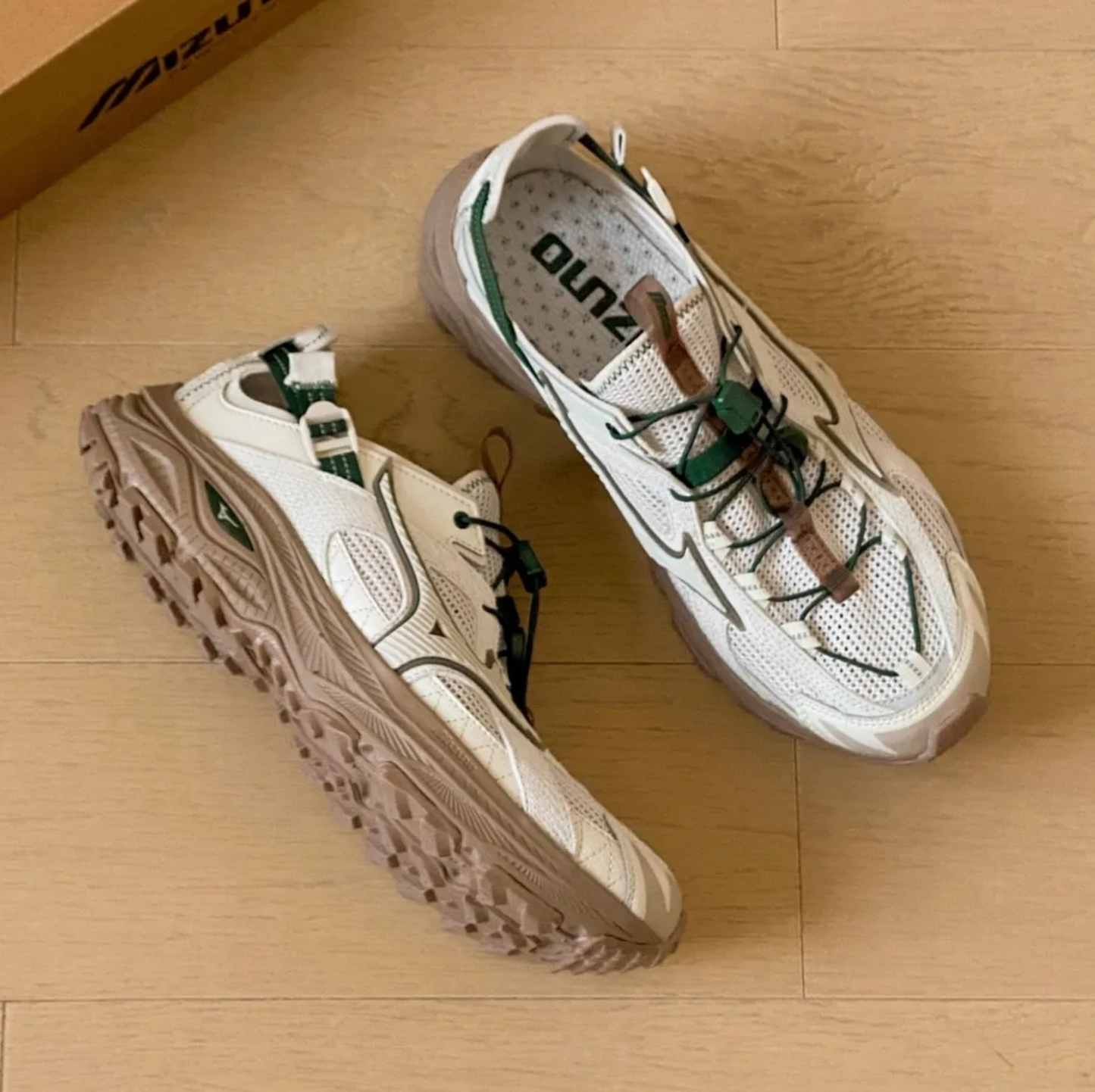 Mizuno Racer Trail SE Beige Green