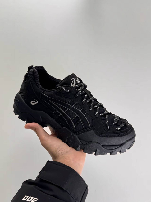 ASICS Gel Pickax 'Triple Black'