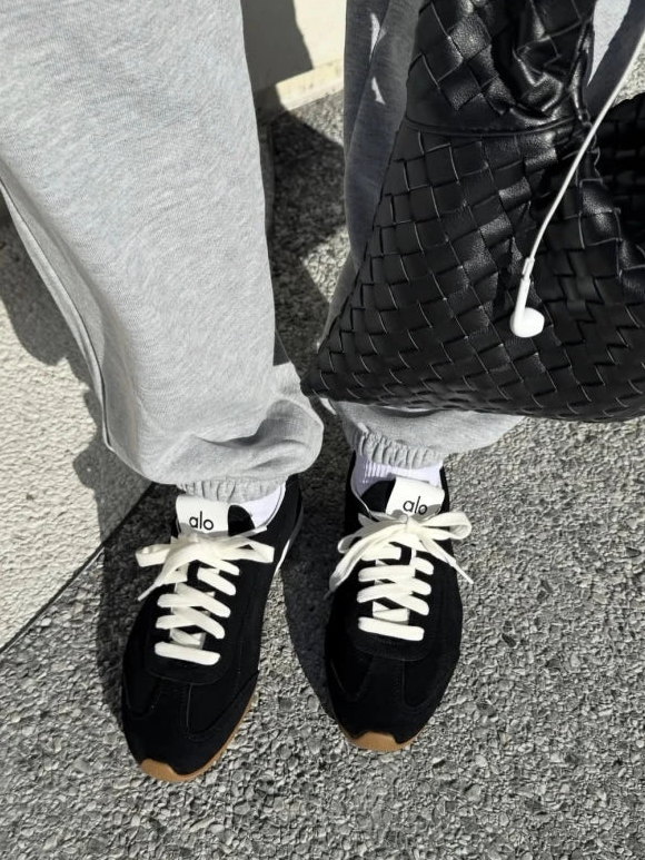 ALO Sunset Sneaker 'Black'