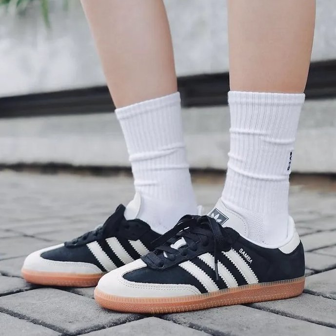 Adidas Samba OG "Core Black & Wonder White"