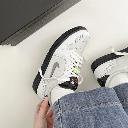 Nike Air Jordan 1 Low Method of Make "Black Cat"