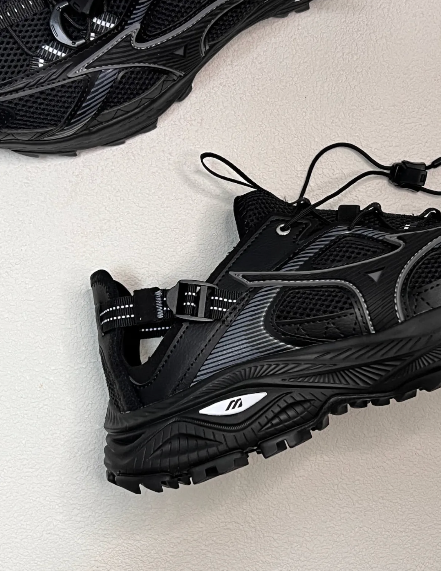 Mizuno Racer Trail SE 'Black'