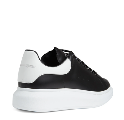 Alexander McQueen Black / White