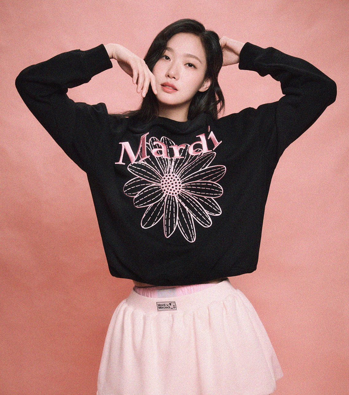 MARDI MERCREDI Embroidered Sweatshirt Flowermardi ''Black Pink''