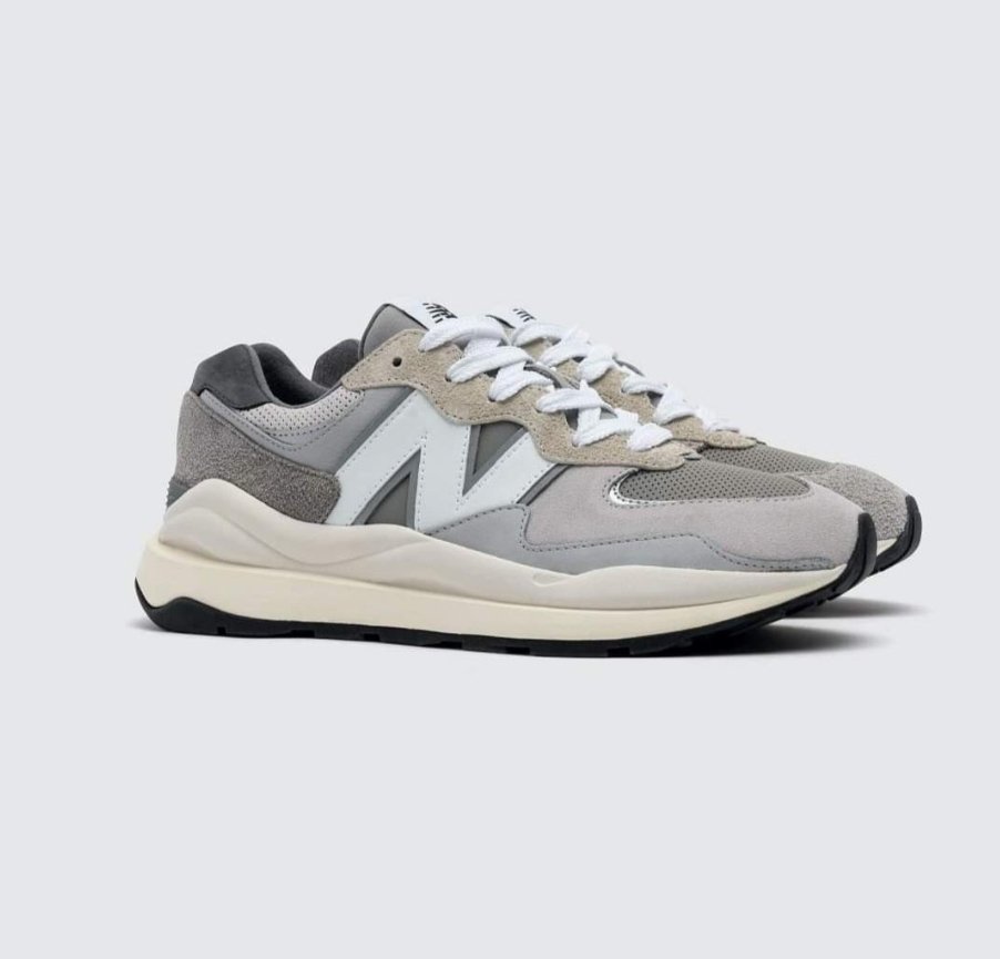 IU著用 - New Balance NB5740 灰色 - HADNUS