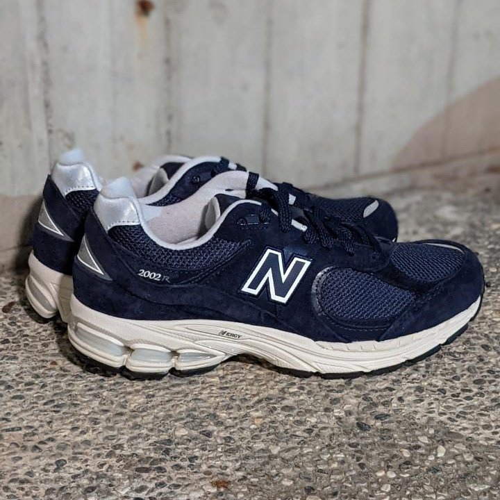 New Balance 2002 R NAVY - HADNUS