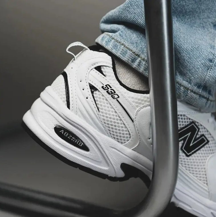 NEW BALANCE 530 WHITE BALCK - HADNUS