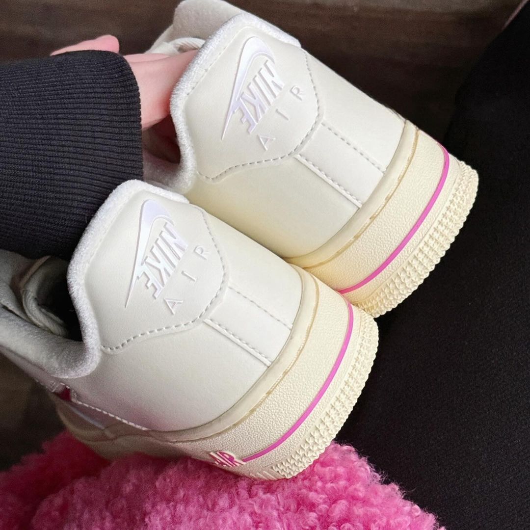 Nike Air Force 1 '07 Coconut Milk & Playful Pink - HADNUS