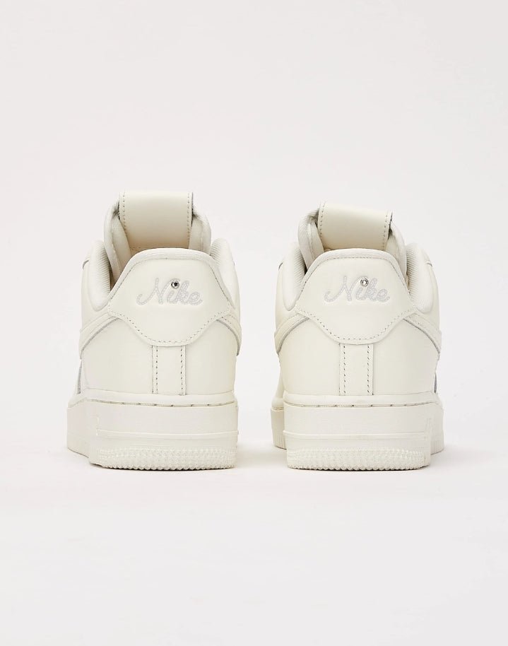 Nike Air Force 1 Low '07 LV8 月光白 - HADNUS