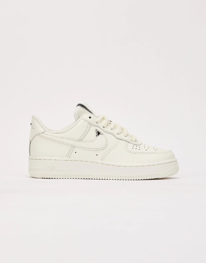 Nike Air Force 1 Low '07 LV8 月光白 - HADNUS