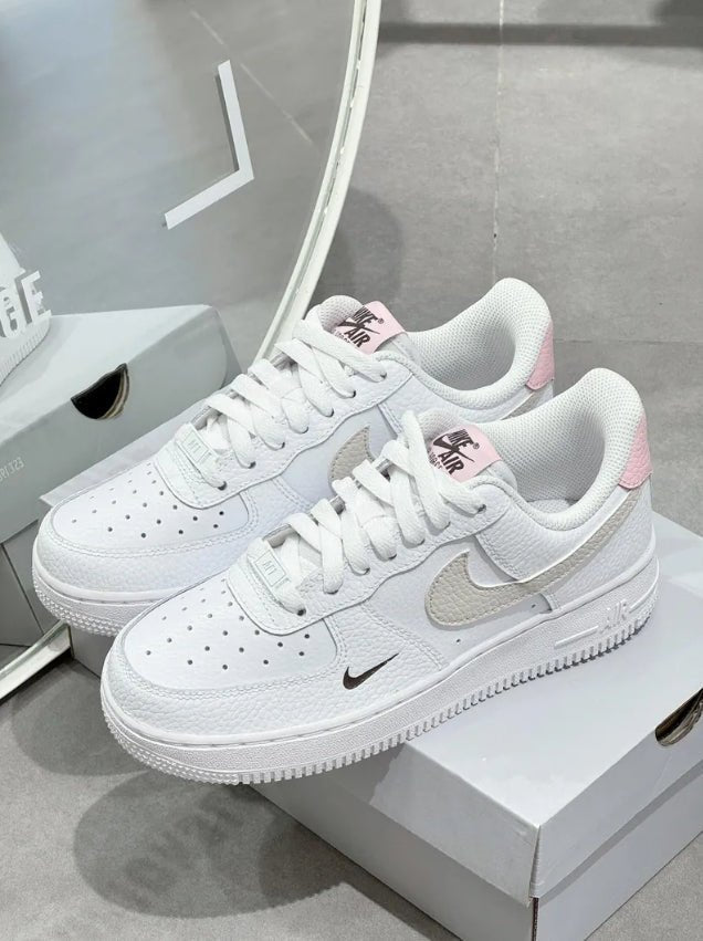 Nike Air Force 1 Low WMNS Tumbled Pink 櫻花粉 - HADNUS