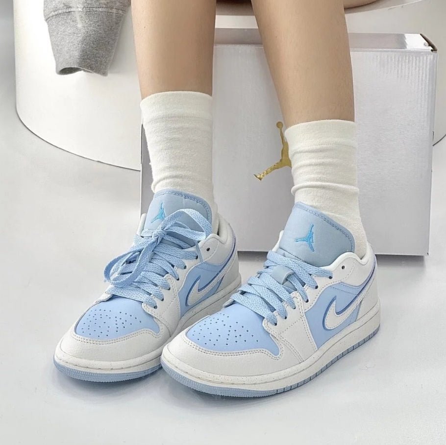 Nike Air Jordan 1 Low SE Reverse Ice Blue - HADNUS