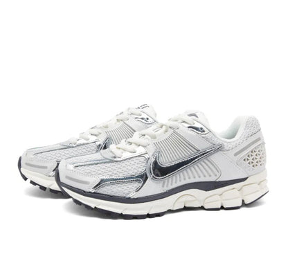 Nike Zoom Vomero 5 Photon Dust ＆ Metallic Silver - HADNUS